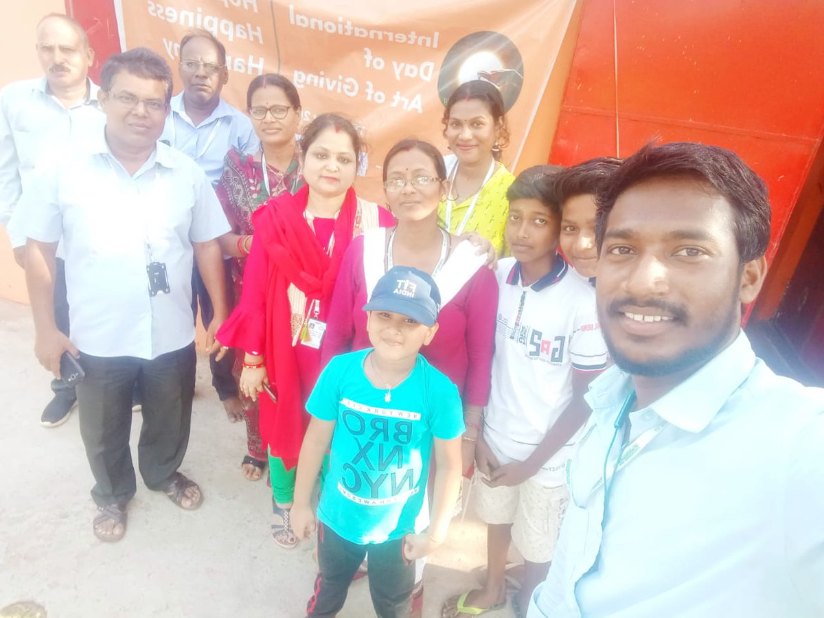das_batakrushna's tweet photo. #ArtOfGoving #HopeHappinessHarmony #computerkiit #KiitUniversity #Kiss #Acahuuta_samanta https://t.co/wYqK6bWEEU