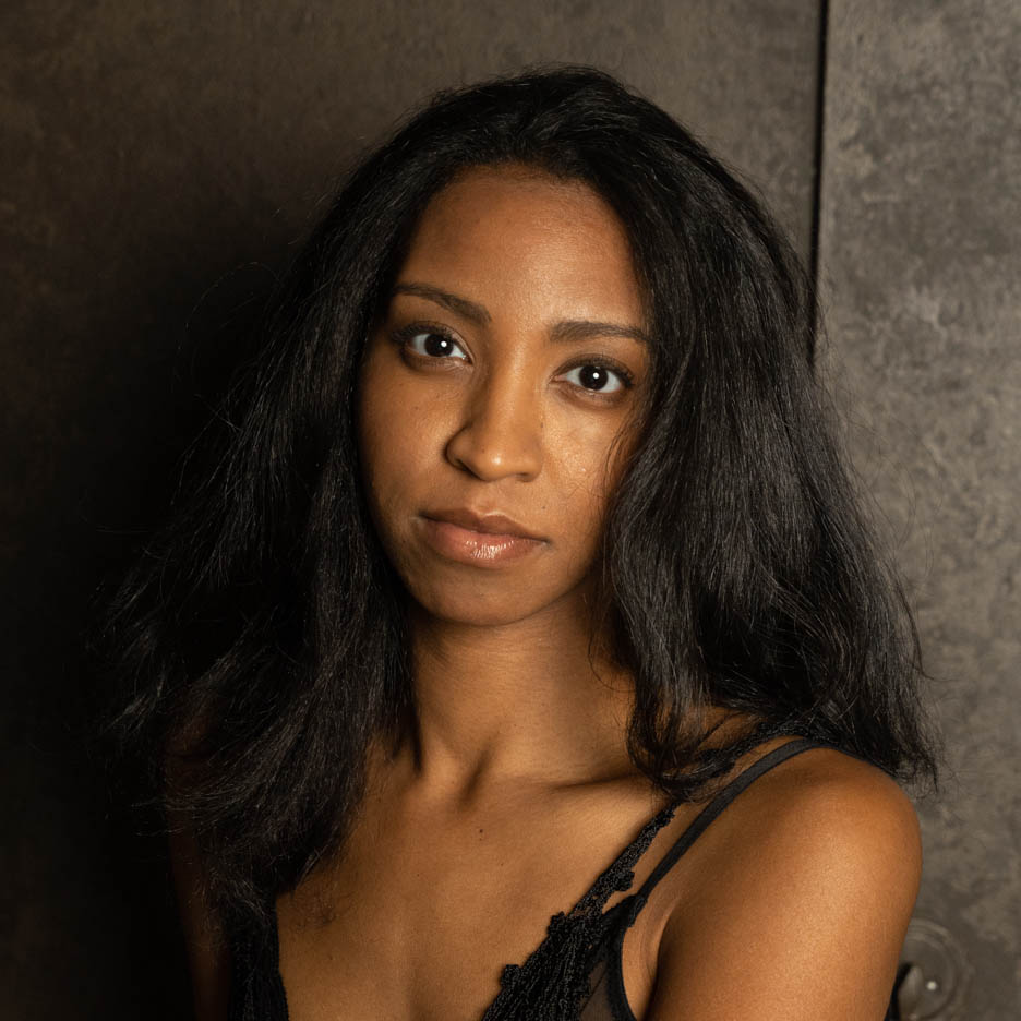 ForestLawn's tweet photo. We're happy to share that Alannah Garnier will be part of our Virtual #MemorialDay event on May 30th at 11 am. Alannah is a soprano and versatile musician based in Los Angeles, California. https://t.co/QlRBg0xBJr