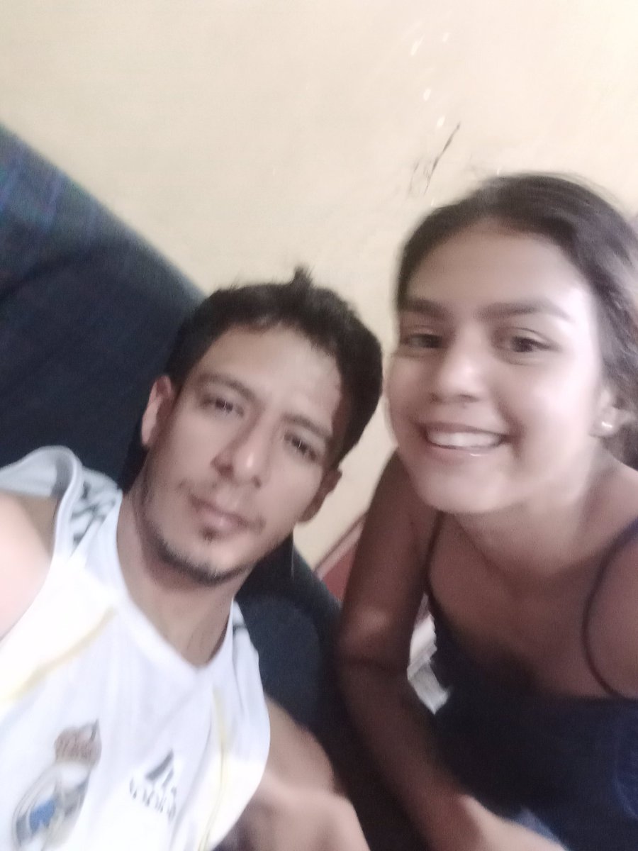 0Yuel0's tweet photo. Con el enfrmitopppp https://t.co/1kn9Yy41rF