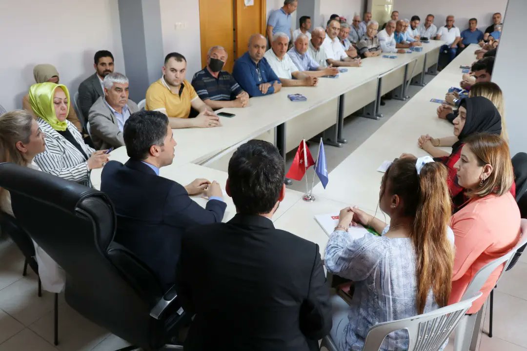 aksaricam's tweet photo. Haftalık Olağan İlçe Yönetim Kurulu Toplantımızı, İl Başkanımız Sn. @mehmetay01 Başkanlığında  Gerçekleştirdik.
Cumhurbaşkanımız Sayın @RTErdogan 'ın Teşrifleriyle Gerçekleştireceğimiz Bir Gençlik Şöleni'yle İlgili Çalışmalarımızı İstişare Ettik.
@EmrahCeylan01
#BirGençlikŞöleni https://t.co/Abpbr0CqLe