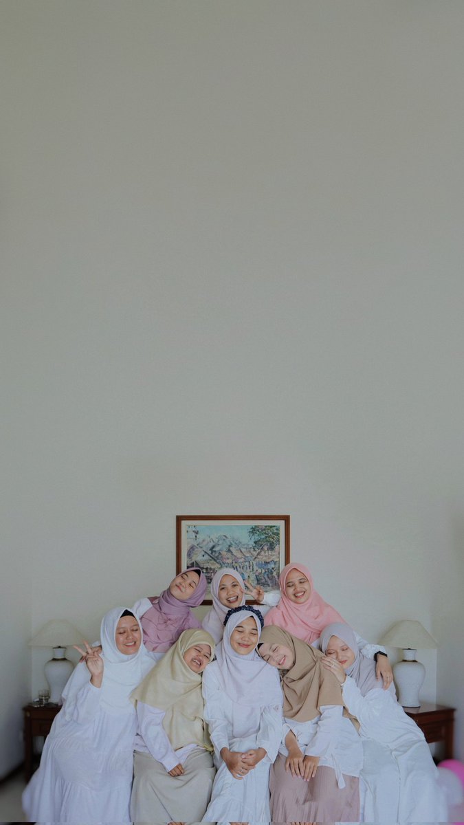Aqmrnhasya's tweet photo. 2/24 jam bareng mereka, besara gaada beban hidup. Hepi bgt masyaAllah. Semoga bisa terus begini di thn2 berikutnya💖🥰 https://t.co/CSU4H2zm5b