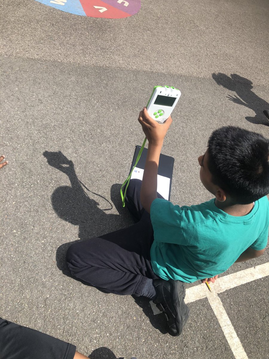 HamiltonSTEM's tweet image. Today Y4 explored how data loggers work. They took and recorded readings from around the school and then used data from a sensor to answer given questions. Reception playground, was by far the noisiest location in our school!! @WeAreComputing @HamiltonAcadY4