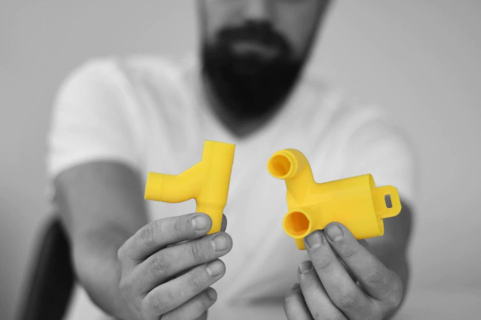 #TuesdayTech The Charlotte valve
The Charlotte valve🤿 created during the worst phase of the pandemic by 3D printing 🇮🇹start-up #Isinnova, provided an alternative to respirators. It can be seen at the V&amp;A Museum where it is part of the permanent collection tinyurl.com/yckmt8ru