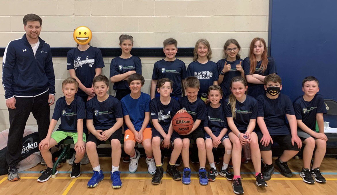 mousadri's tweet photo. Un grand merci à @ESCMgrBruyere pour l’invitation au tournoi des futures Panthères! Nos élèves, ici à @ECStDSavio on jouit de la journée et vous remercie beaucoup l’occasion de participer! #FamilleProvidence https://t.co/8C1nPS1q4j