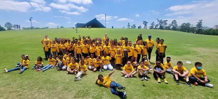 Thank you #EnergyOgre for sponsoring a new Longellow t-shirt for our 2nd grade field trip! #HISD