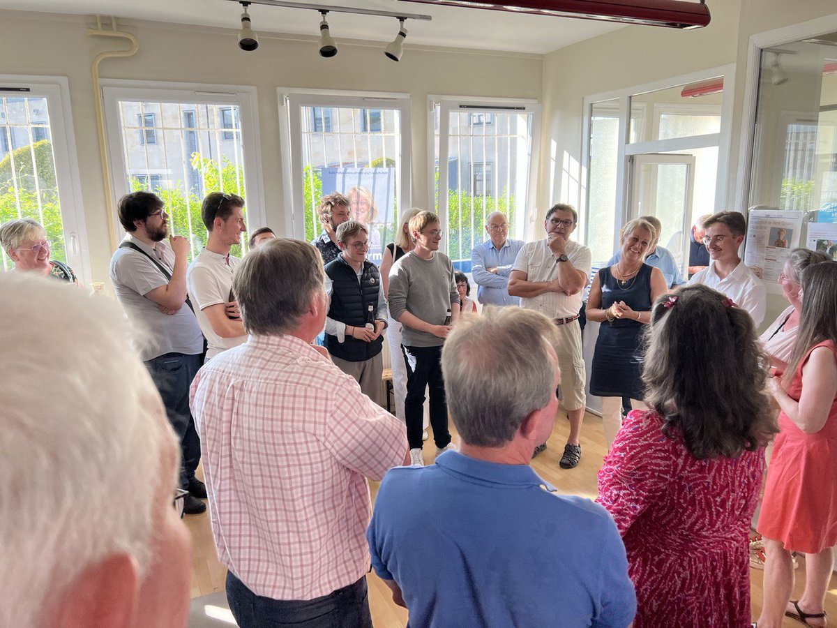 Merci d'être venus si nombreux à l'inauguration de me permanence de campagne !

Ensemble, continuons de défendre notre belle ruralité !

#legislatives2022