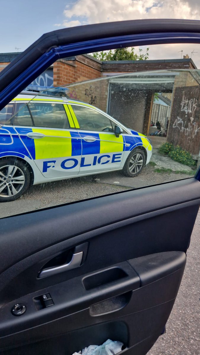 Chopperelite's tweet photo. @PboroCops currently blocking access to my garage since I arrived home at 18.16 over 2 and half hours and still not moved https://t.co/U30bG1ZLSS