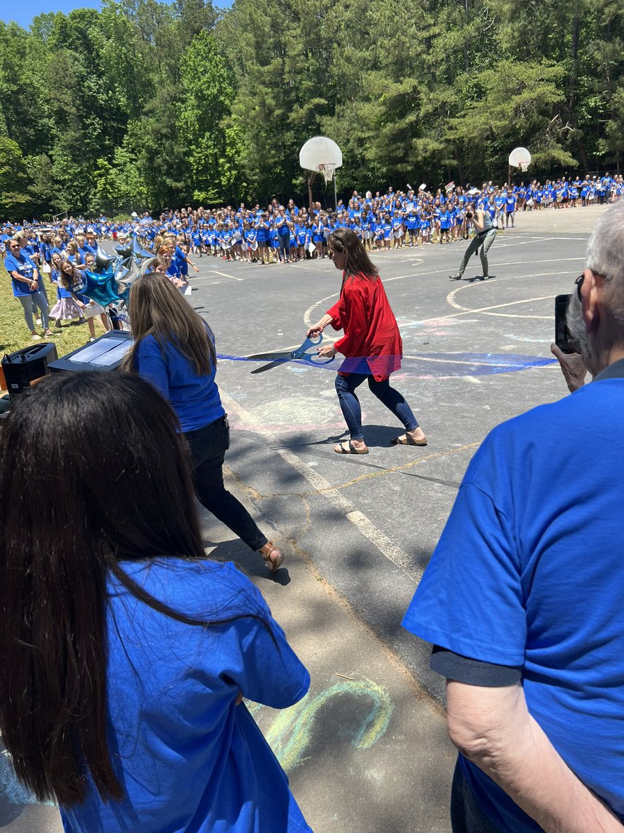 Loved honoring the best <a href="/MPE_Mustangs/">Mountain Park ES</a> today!!