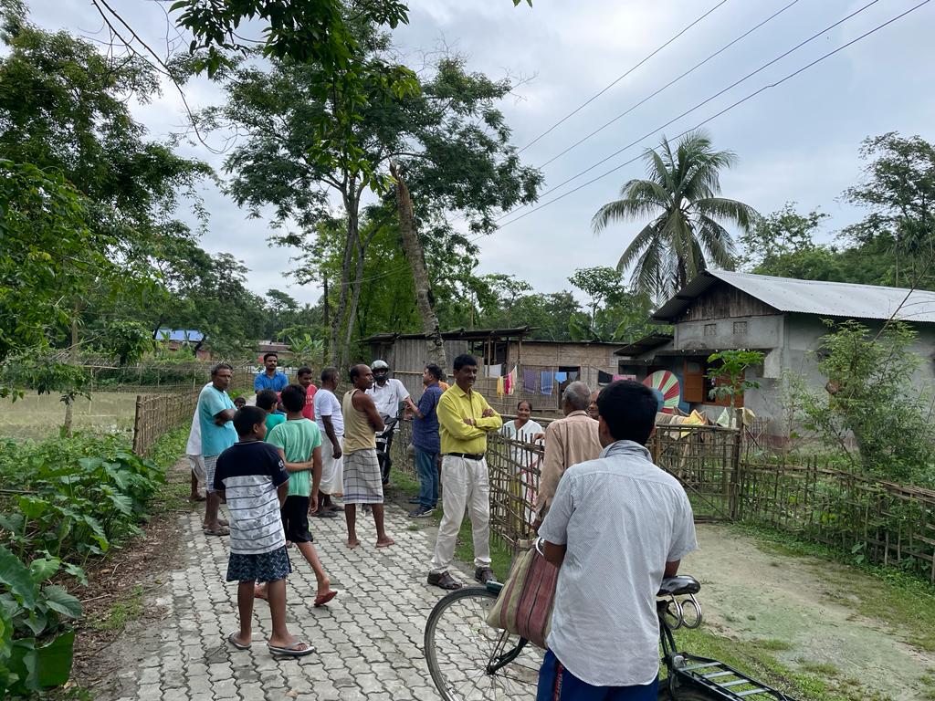 PatowaryRatul's tweet photo. Today visited flood affective areas of Sandheli Makrapar Under Dharmapur Assembly. @JitendraINC @DsaikiaOfficial @BhupenKBorah https://t.co/wm5mjR8qXO