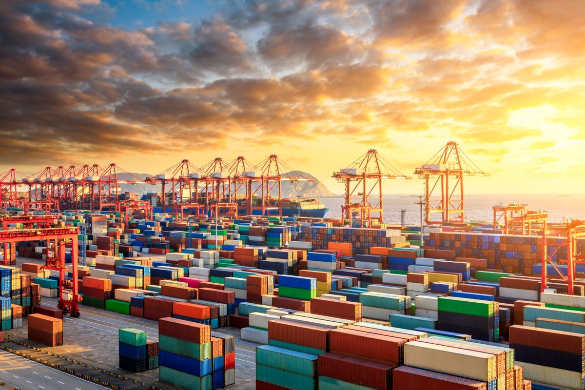 uniservegroup's tweet photo. Gradual easing of lockdown measures announced for Shanghai’s logistics industry.

Read the full story here:  https://t.co/ILM8G0RYsD

#uniserve #supplychainlogistics #logistics #globallogistics #covid19 #lockdown #shanghai #portofshanghai https://t.co/cvHjIBYzDi