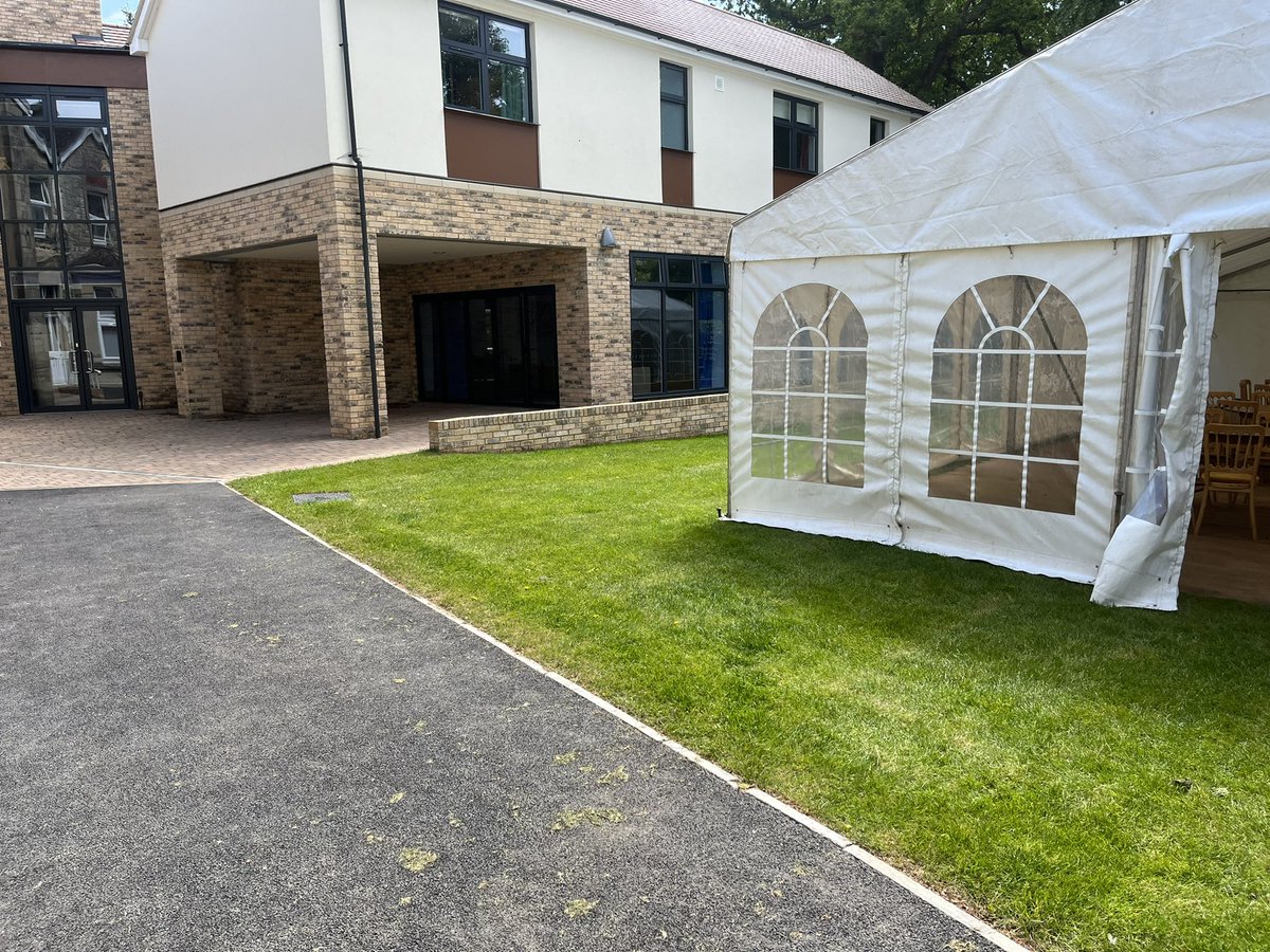 StRosesStroud's tweet photo. Preparations are underway for the official opening of our new Residential Facility, Quentin House tomorrow. 🙏🏻 https://t.co/VKfoTXidHC
