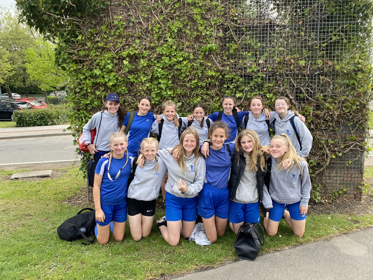 valleygardensnt's tweet image. Great day at the athletics for KS3 Track and Field Cup teams! Junior girls 🥈 and boys 4th. schoolsathletics.net/esaa/v2/2022/t… see Northumberland junior boys and girls for over results.