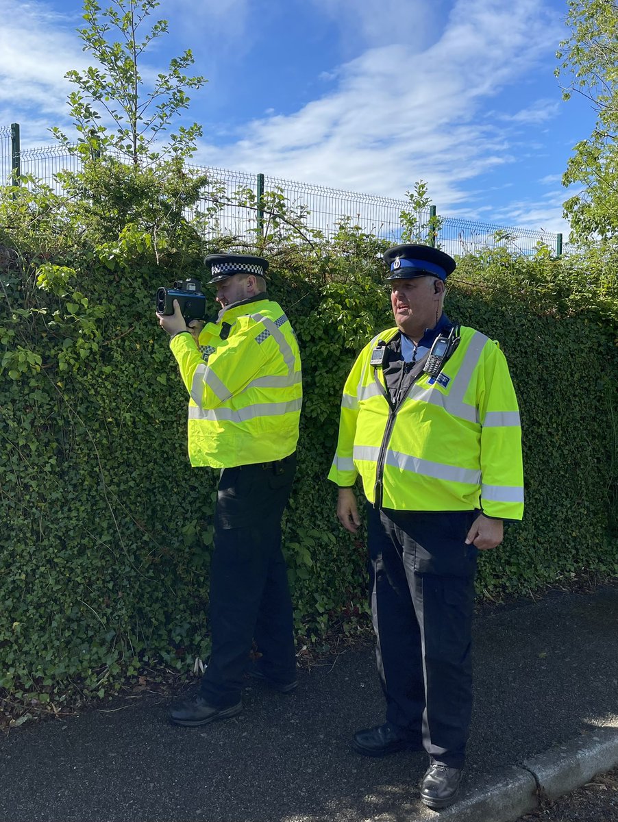 Looe Tri-Service Safety Officer Bradley Barnes 〓〓 (@looetsso) on Twitter photo Some more spontaneous speed enforcement checks this afternoon and through to this evening. 20 is a 20 30 is a 30 etc. Watch your speed people!! Many stops with some strong speed education advice provided #noexcuse #triservice <a href="/DC_Police/">Devon & Cornwall Police</a> <a href="/LooePolice/">Looe Police</a> Some more spontaneous speed enforcement checks this afternoon and through to this evening. 20 is a 20 30 is a 30 etc. Watch your speed people!! Many stops with some strong speed education advice provided #noexcuse #triservice <a href="/DC_Police/">Devon & Cornwall Police</a> <a href="/LooePolice/">Looe Police</a>