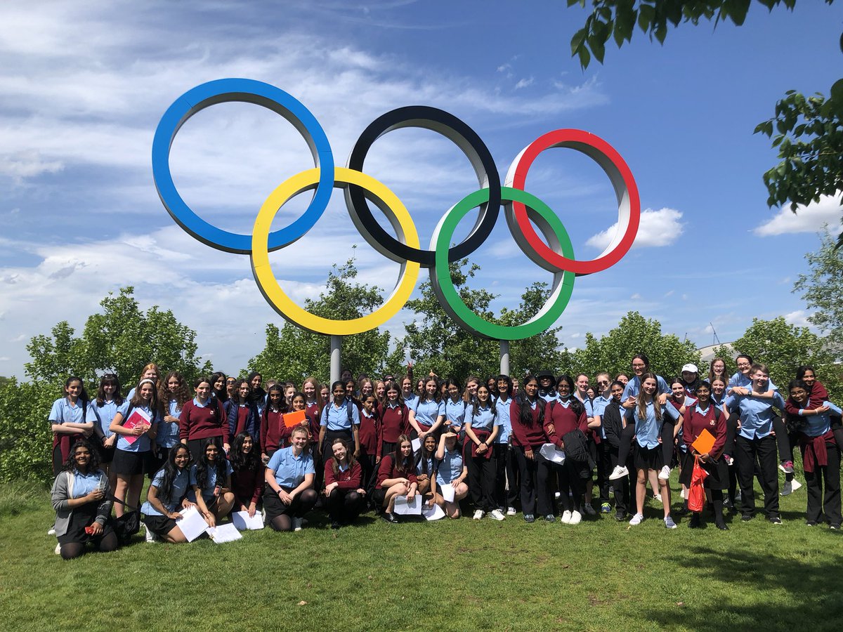 WycHighGeog's tweet photo. The sun certainly came out today for our first GCSE Geography field trip in over 2 years! Well done to Year 10 who carried out fieldwork techniques at the Olympic Park with great success https://t.co/ll7APEfyMc