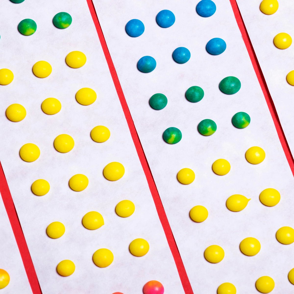 sparklingwatah's tweet photo. In my headcanon ClaireDevil is still a thing and one day Claire randomly brings Matt some candy dots that spell out ‘I Love You’ in braille. 💛
#Daredevil #MattMurdock #marvel #clairedevil https://t.co/ulET1nFYyr