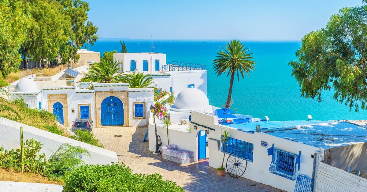AleenIndia's tweet photo. Hoy con @PaoloenTunez hemos conocido Túnez 🇹🇳 
Dentro del turismo cultural podemos encontrar el anfiteatro de El Djem y Sidi Bou Said 
#DescubreElMundoConAVGE https://t.co/UfaQnrQ0E1
