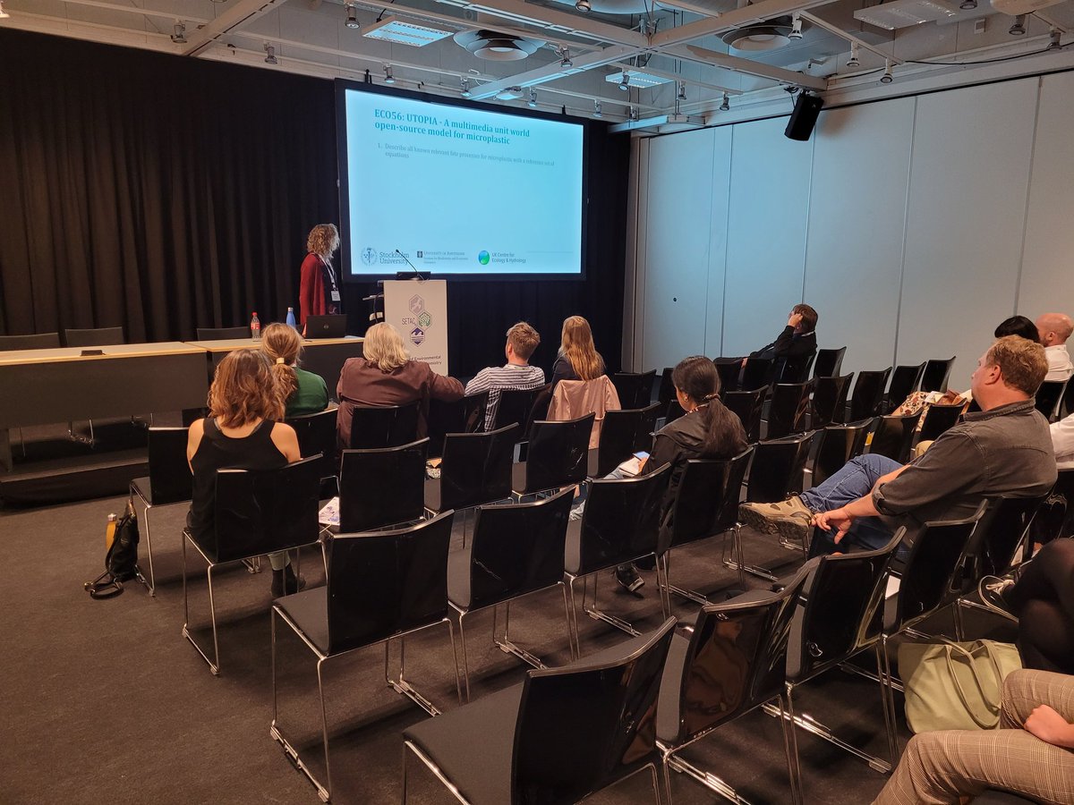 samharrison7's tweet photo. Great to have an in-person Nano Interest Group meeting after such a long time without! #SETACCopenhagen @nanocommons @PradoDN @praetoriusA @iseult5 https://t.co/8NlGEkrRrO