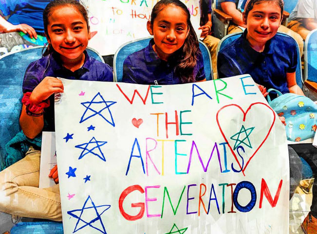LearnWithNASA's tweet photo. The #ArtemisGeneration isn't just astronauts. It's scientists, engineers, technologists, artists, accountants, writers, and more. It's YOU!

This week's Artemis STEM Learning Pathway newsletter has #NASASTEM resources to help your students explore careers. https://t.co/rYZGyGzOv0 https://t.co/yWmKNk2Zxq