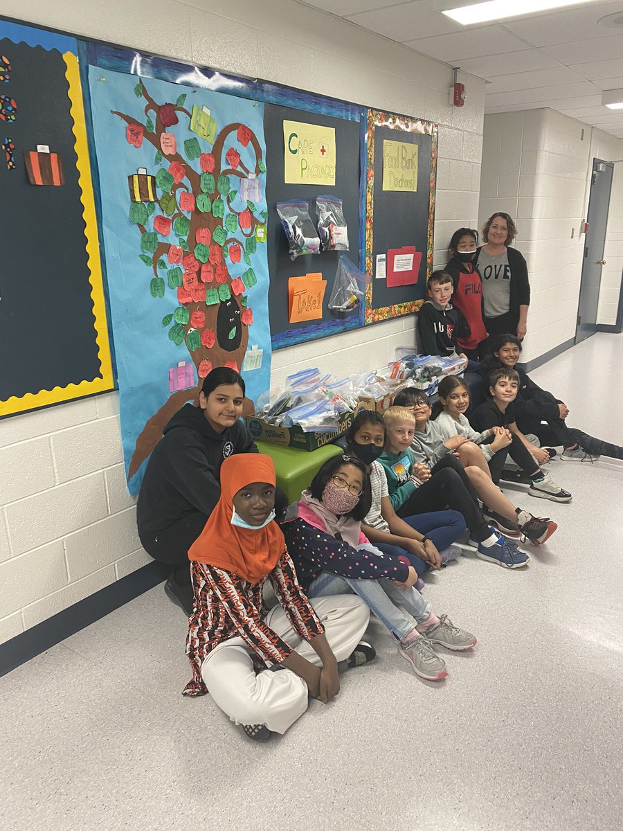 GrandviewEPSB's tweet photo. So proud of grade 5s and their COMPASSION PROJECTS!  Last day to contribute is Thursday. Please see schoolzone for more info. https://t.co/Voq5ctPHhg