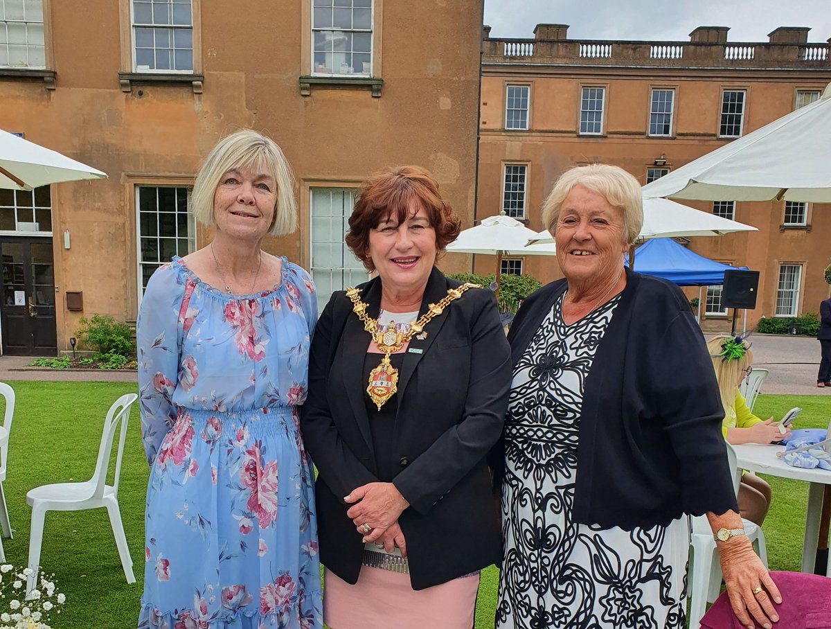 dudleyxroads's tweet photo. Wondeful afternoon at @DudleyMayor Freedom of the Borough Garden Party at Himley Hall in recognition of the work done by the voluntary sector, NHS and other organisations during the pandemic https://t.co/x2L6Rp5Q9X
