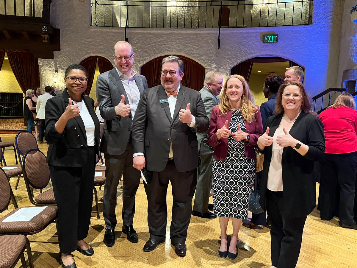 AustenParrish's tweet photo. Lovely @incourts Bar Admission Ceremony this morning at @IndianaRoof. Great to see recent @IUMaurerLaw grads who were admitted, as well as @IndianaStateBar, @INBarFoundation leaders, and Dean Karen Bravo (@IUMcKinneyDean @IUMcKinney). Congrats to all our new IN lawyers! https://t.co/817UOrjI7f