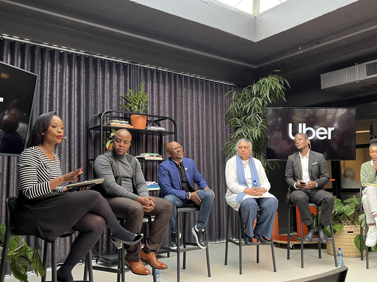 PapiMabele's tweet photo. Had a delectable day out with the @Uber_RSA team. Wholesome chats and a roundtable on my favourite topic; the future of work and it’s outlook for Africa, digitally.
#SAFutureOfWork 🌍 https://t.co/mfNk9oITRv