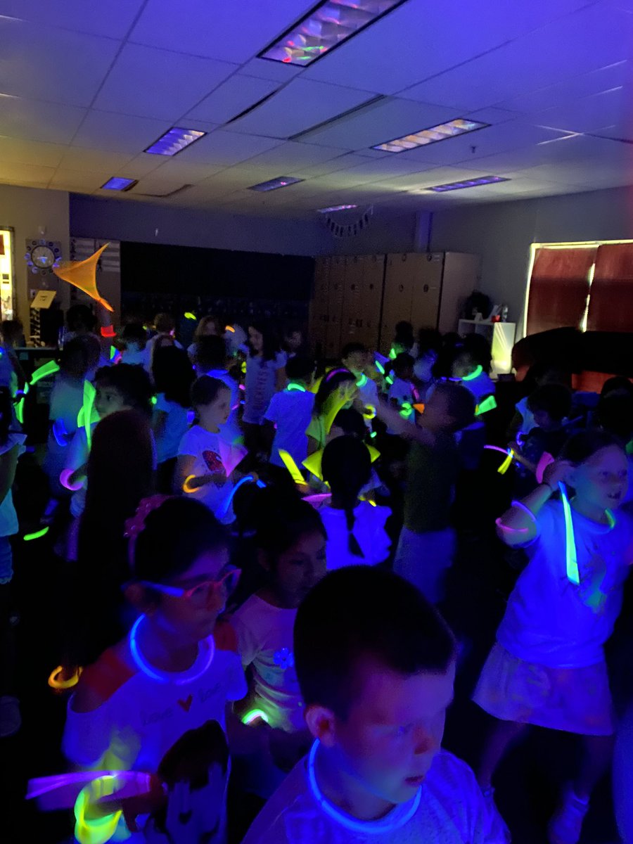 Miss_Barbati113's tweet photo. Today’s theme- glow in the dark day! Yes, I did buy black lights for the classroom! https://t.co/1pJFjWzR9X
