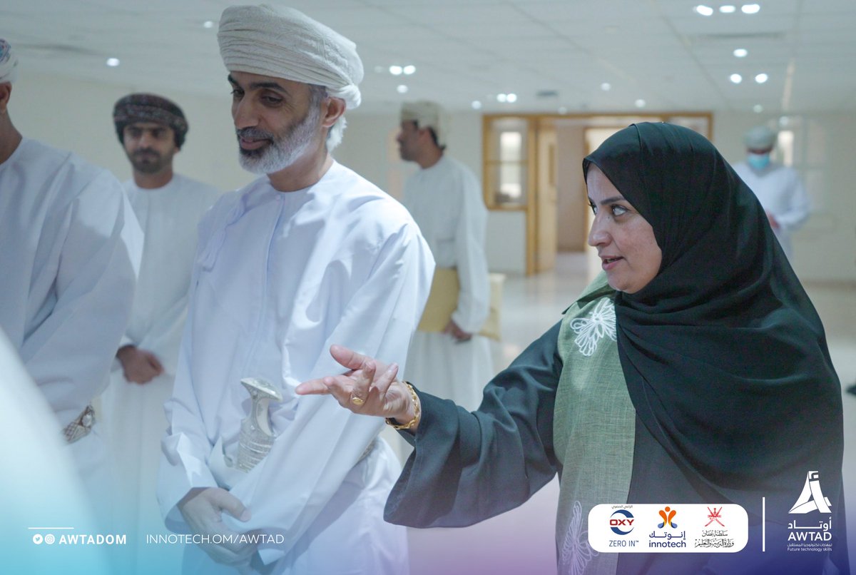 AwtadOm's tweet photo. مقتطفات من الحفل الختامي للعام الأول من برنامج أوتاد برعاية سعادة/ماجد بن سعيد البحري وكيل وزارة التربية والتعليم للشؤون الإدارية والمالية
@WeAreOxy 
@EduGovOman 
@innotech_om https://t.co/8mZFCnWOn3