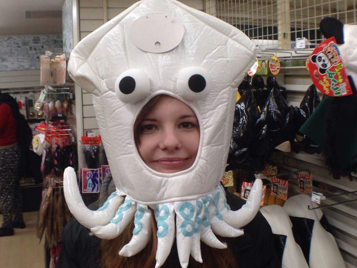Axer1337's tweet photo. @memeland I think such a hat should be in collection😂

#memelandtraits https://t.co/ZTIol1PaCe