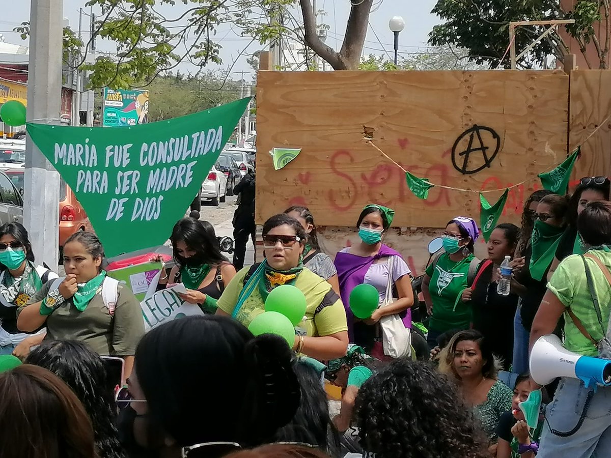 Las mujeres de <a href="/Xotlametzin/">Zihuame Xotlametzin A.C</a>  presentes en este histórico día por la despenalización del aborto en #Guerrero #AbortoLegalEsJusticiaSocial 
#DecidirEsMiDerecho
#AbortoSeguro