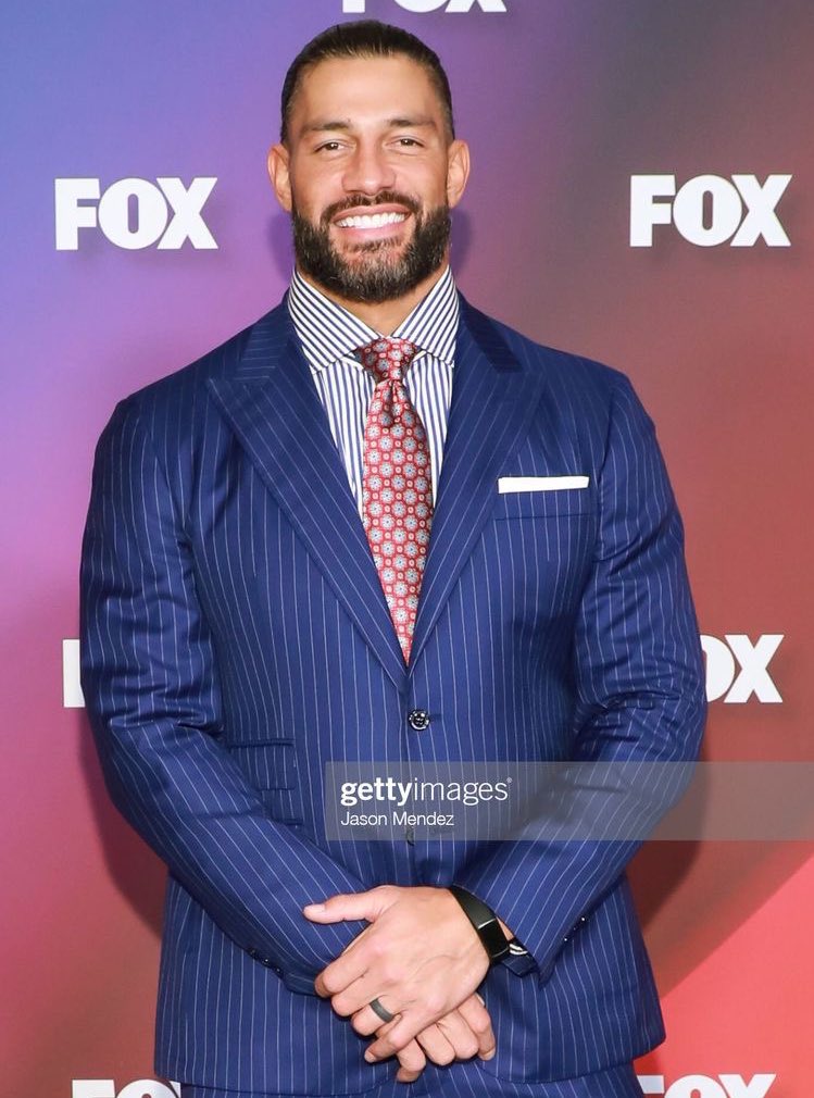 ReneeRe8333's tweet photo. God he is Handsome😍
#RomanReigns #FoxUpfronts https://t.co/hPf6ZwS8Q8