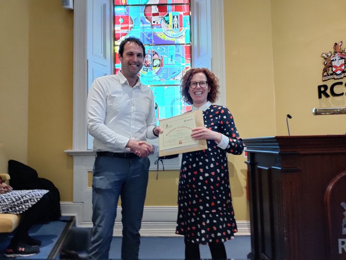 RCSI_Physio's tweet image. Huge congratulations to @peterphysio15 @Beaumont_Dublin for winning best oral presentation for his topic “Pathfinder: alternative care pathways for older 999 callers”.