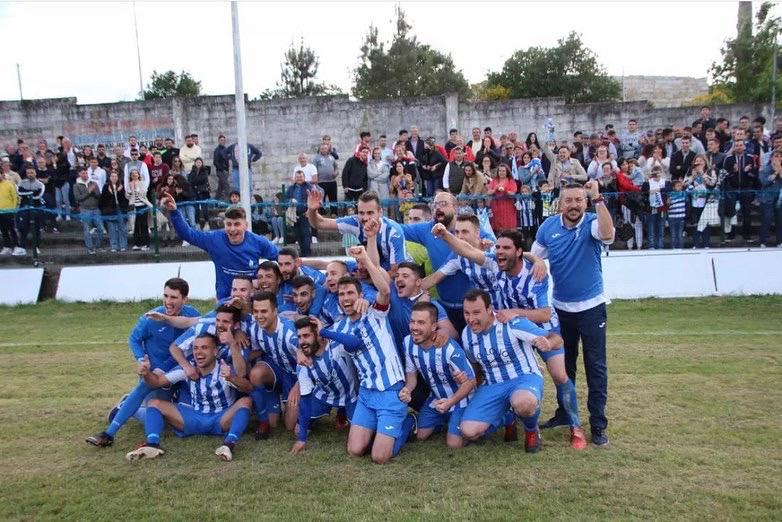 SDAntas_Oficial's tweet photo. Mil parabéns os nosos amigos do
𝑪𝑭 𝑷𝑶𝑹𝑻𝑶𝑴𝑨𝑹𝑰𝑵 por ese merecidísimo ascenso a Preferente!
#ForzaPorto https://t.co/zpuhEzA57q