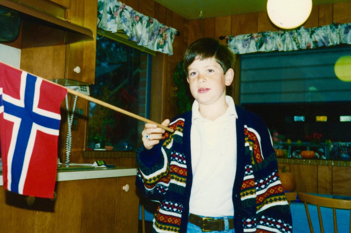 Happy Syttende Mai! The 17th of May celebration is happening in Ballard today and people are already setting up chairs on 24th for the parade starting at 6pm. I’ll be walking in the parade this evening and if you see me, don’t hesitate to say hello.  

Hipp Hipp Hurra!