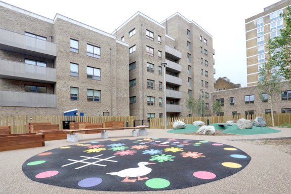 LeathermktJMB's tweet image. Usually on a new development the external space is the least planned and loved. We are really pleased that the CBS has worked with Lawson TRA to create a great sitting out and children’s play area