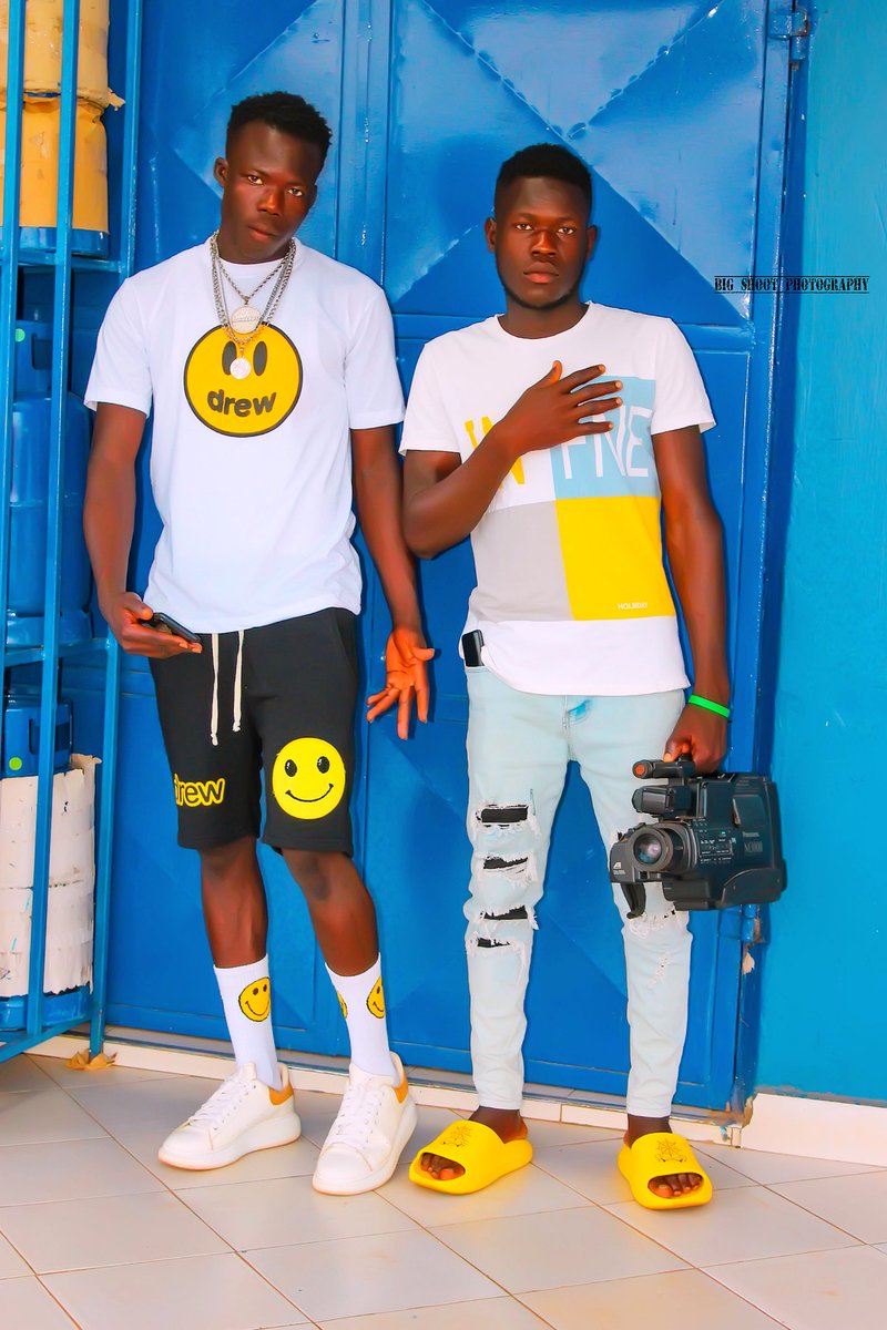 EIsmil5's tweet photo. We are going to replace goodlife music 
#music  legend Slimcase On Boomplay 
   ✍️✌️🎥🦍🎼🎵🎶🎙️🎚️🎛️🎤🎧🎷🎺🎸🎻🥁🎹📷📸📼📹📽️ https://t.co/z9LYaHtbqP