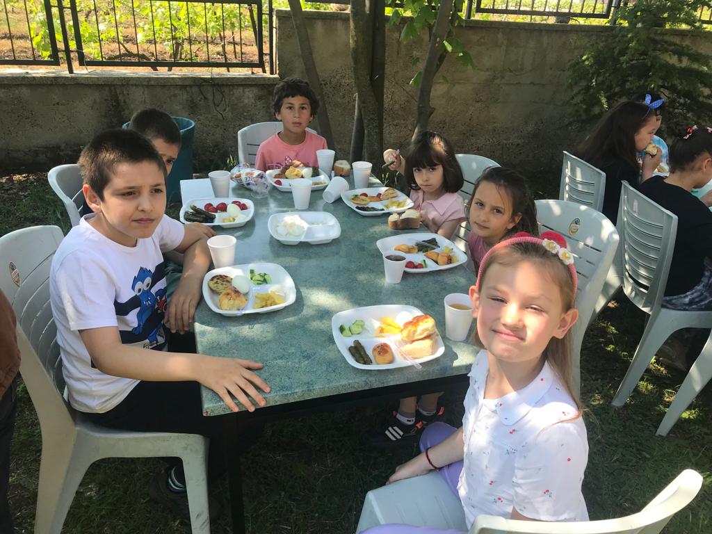 seckoy's tweet photo. Kahvaltı Etkinliğimiz 🍳🧀🥖 https://t.co/M9y3x9pmzw
