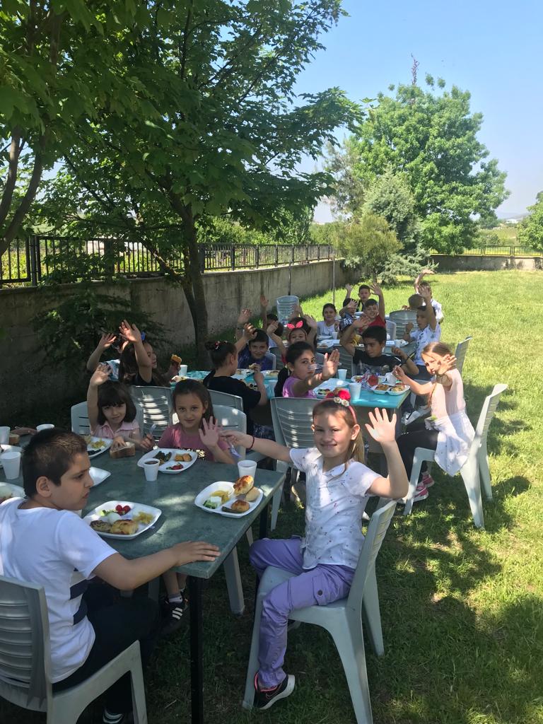 seckoy's tweet photo. Kahvaltı Etkinliğimiz 🍳🧀🥖 https://t.co/M9y3x9pmzw