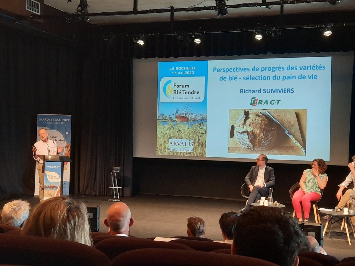 domithuault's tweet photo. Ragt au #forumbletendre #oco 
Des variétés de #ble pour demain https://t.co/K0fIt7JBbJ