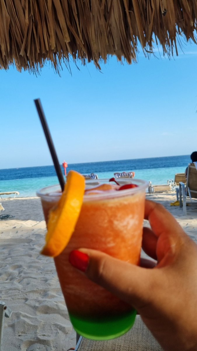 Cocktail in Curaçao #curaçao