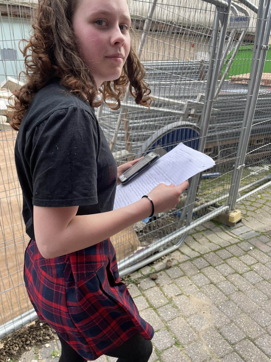 katebrown1979's tweet image. When she loves the @thekillers but needs to do her A level chemistry revision #studyonthego @O2AcademySheff