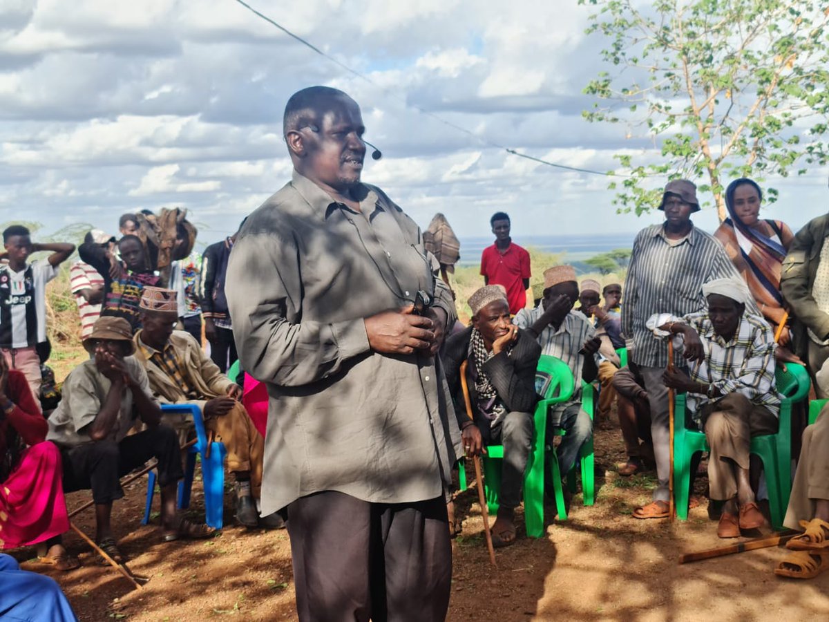 AbdubaTume's tweet photo. Delighted to have held a fruitful interaction with Golole 1 Village members in Saku Constituency to discuss several factors associated with the community development and my broad agenda for the people Marsabit County. #Inaweze #TumTumeTumeBungeni https://t.co/sZfWjxz1Ct