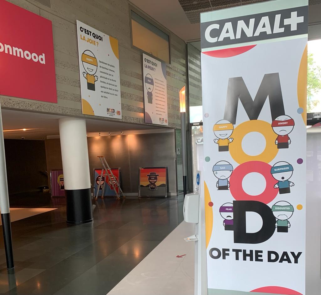 Implantation au siège de <a href="/canalplus/">CANAL+</a> pour l'exposition Mood of the day by <a href="/Le_psychodon/">Psychodon</a>, unis face aux maladies psychiques et pour la #santémentale. Rendez-vous ce soir à 18h00 ! 😉

Vous aussi partagez vos émotions avec le #cquoitonmood 

<a href="/C8TV/">C8</a> <a href="/CNEWS/">CNEWS</a> <a href="/takeitysy/">ysy</a> <a href="/Le_Psychodon/">Psychodon</a>