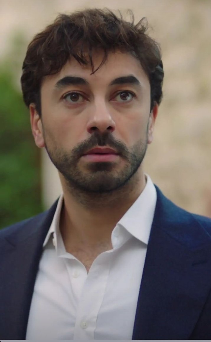 Verene kurban olurum 
Hayatımızdan bi Ferit Sncakzade geçti unutulmadın unutulmayacaksın