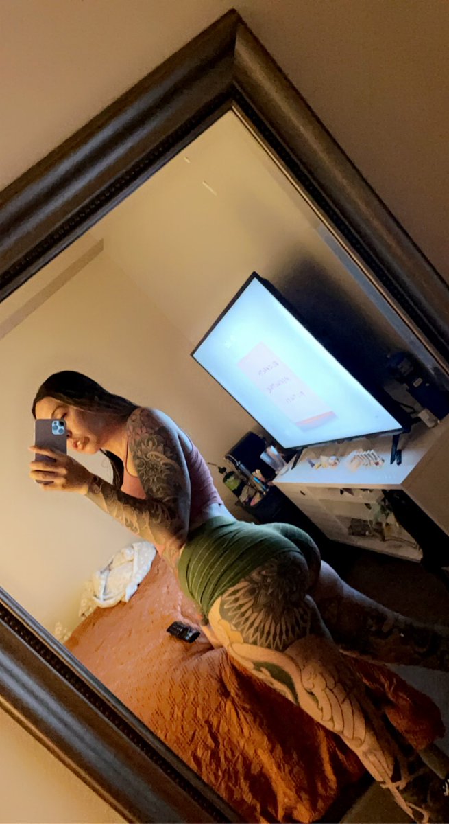 SupSerena's tweet photo. From a size small to large 😏 https://t.co/mAyeHOmPoc