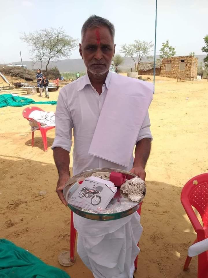 Priyankatrvinod's tweet photo. 27 लाख से ऊपर कन्या दान हो गया पुरे भारत का सबसे ज्यादा कन्यादान बन गया ।।
सर्व समाज एकता जिंदाबाद।।
आज तहलका मचा दिया सोसल मीडिया वालो ने।।,🙏🙏🙏🙏🙏 https://t.co/3bwnoxp6mK
