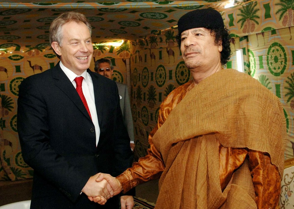 Gaddafiwasright's tweet photo. Everybody from the West wanted #Libyan oil. From #Blair 🇬🇧 to #Bush 🇺🇸. 

Col. #Gaddafi was illegally executed by the West. #Libya #Freedom #JusticeForGaddafi #Oil #OilFuelsWar #Blair #Bush #WarCrimes #PalestineWillBeFree 🇵🇸 https://t.co/PMOQQGhzTL