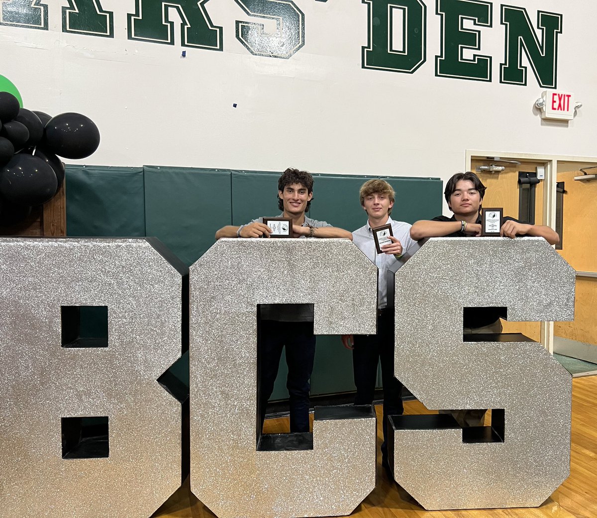 Congrats to our Co-MVPS Jake Amoroso <a href="/jake24horns/">Jake Amoroso</a> (<a href="/UDallasBaseball/">UDallas Baseball</a> ) Seth Taylor <a href="/SethTaylor91127/">Seth Taylor</a> (<a href="/SEUBaseball/">St. Edward's Baseball</a> ) and Jack Spring @jack_kiyoshi (<a href="/WoosterBaseball/">Wooster Baseball</a> ) 

So many school records broken by these guys and this entire team.  What a year! #GoBears