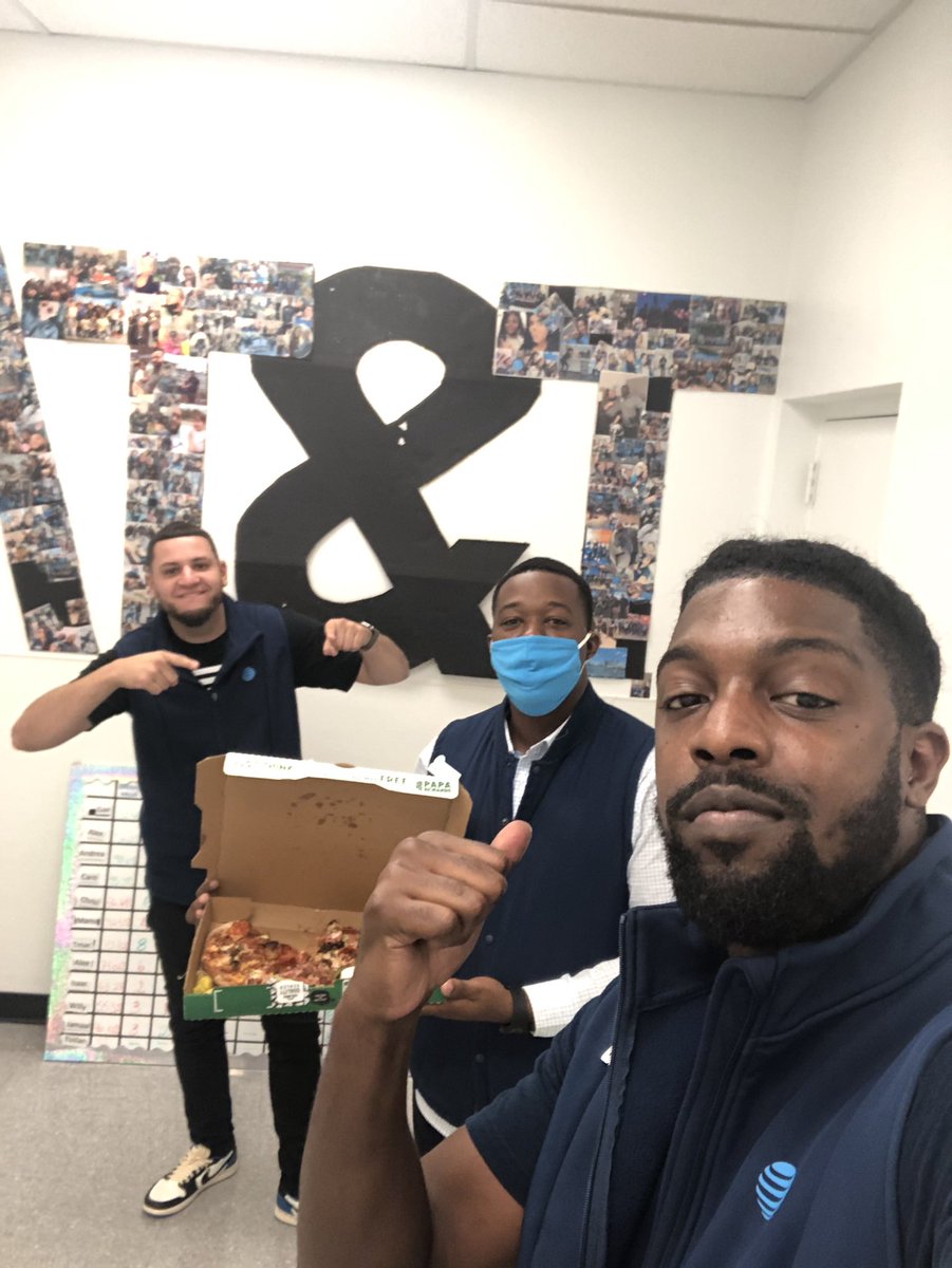 Jamaal Petty (@pettyjamaal) on Twitter photo Celebrating our RSC tamarian at Biscayne !! He had pizza delivered from one of his customers for offering an extraordinary experience 💪💪💪 #OneFLA <a href="/EmmanuelFranque/">Emmanuel Franque</a> <a href="/mrsuarez13/">mrHsuarez</a> <a href="/MyairahGary/">Myairah Gary</a> <a href="/_msMelanieM/">Melanie Martin</a> <a href="/eniggemann/">Enrique Niggemann</a> Celebrating our RSC tamarian at Biscayne !! He had pizza delivered from one of his customers for offering an extraordinary experience 💪💪💪 #OneFLA <a href="/EmmanuelFranque/">Emmanuel Franque</a> <a href="/mrsuarez13/">mrHsuarez</a> <a href="/MyairahGary/">Myairah Gary</a> <a href="/_msMelanieM/">Melanie Martin</a> <a href="/eniggemann/">Enrique Niggemann</a>