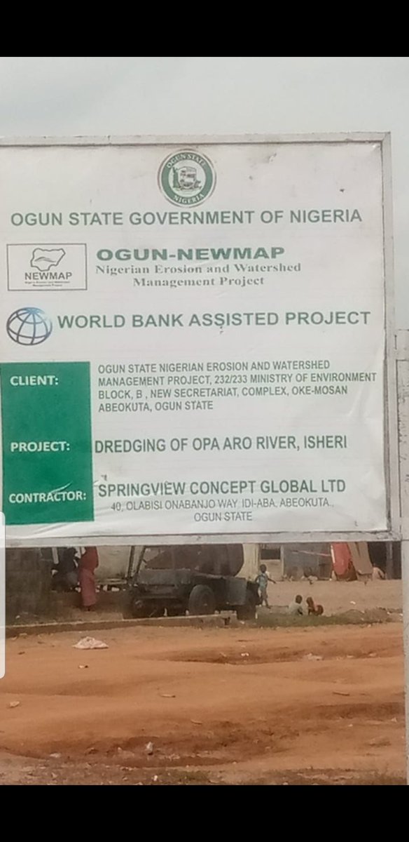 BanjoTunde3's tweet photo. The project reported in this picture  is said to be completed, but it was an eyesore. They left it worse than they met it and the contractors have packed their equipments. #Thread @channelstv @OgunTV @dabiodunMFR @instablog9ja @OGSG_Official @FMEnvng @WorldBank https://t.co/vleUQ3jO0a